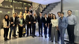 Group photo with German business representatives at the German Energy Center in Shanghai (Picture by German Energy Center), photo by GEC